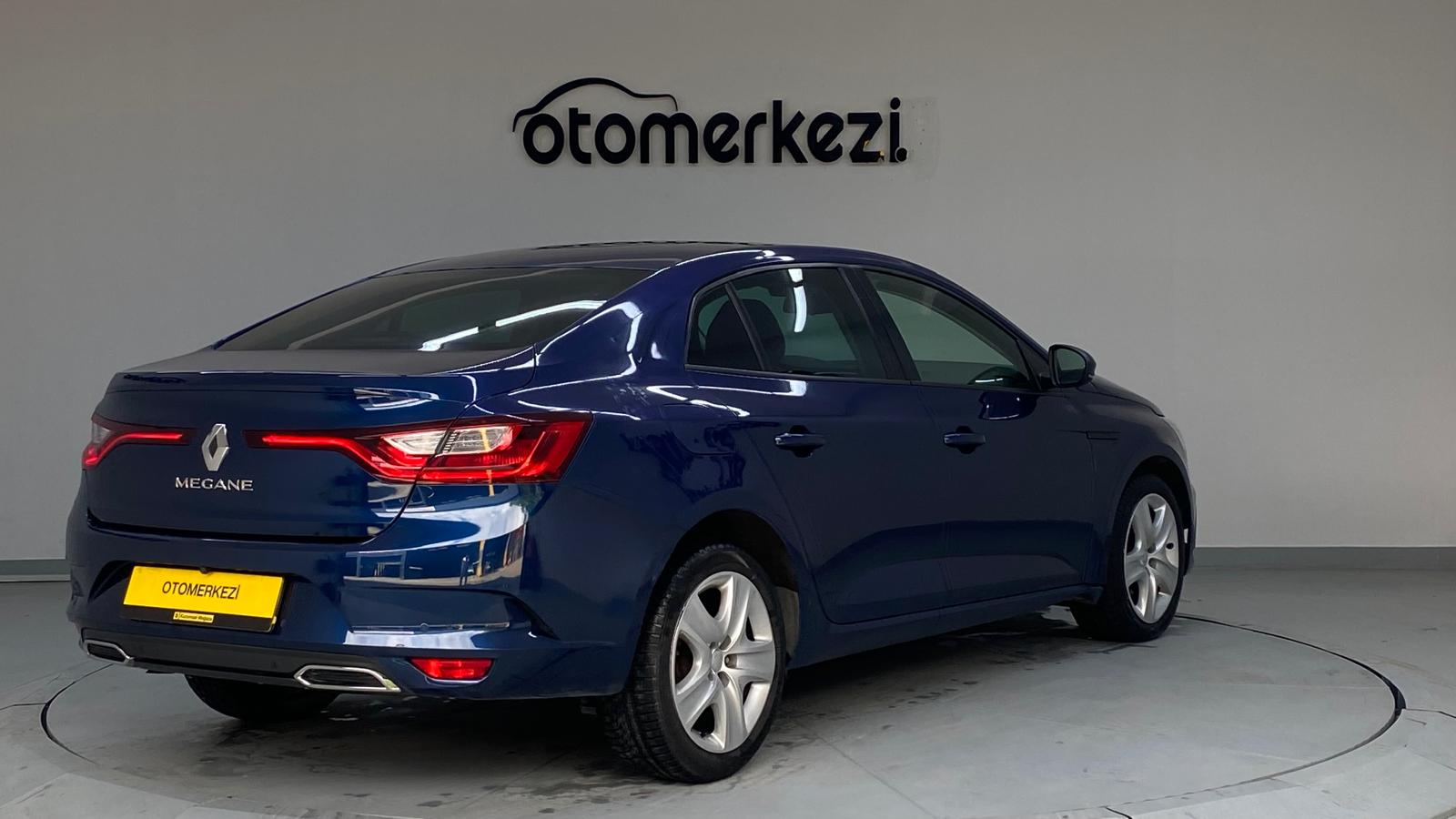 RENAULT MEGANE 4
